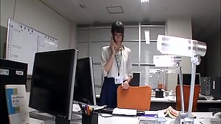 Vild jävla på kontorsbordet med sekreterare Mihono Sakaguchi