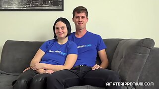 Denne Amatør og Genert par ønsker at vise os deres sex færdigheder